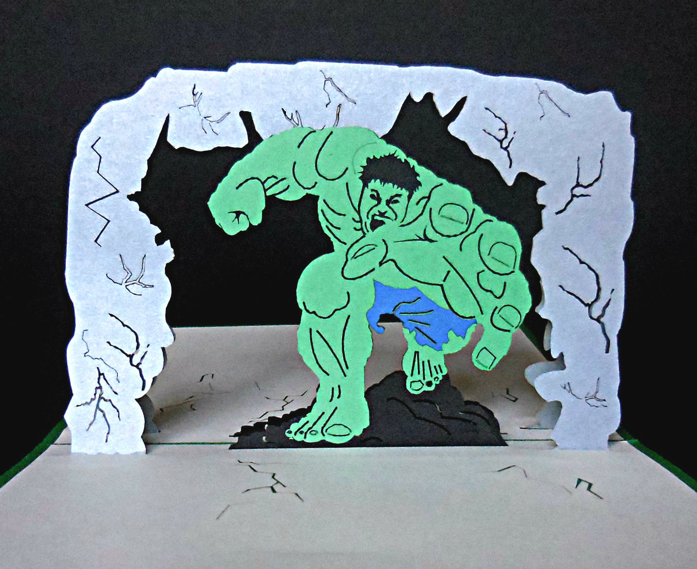 Incredible Hulk 3D Pop Up Greeting Card - Fun - Iconic - Just Because - iGifts And Cards